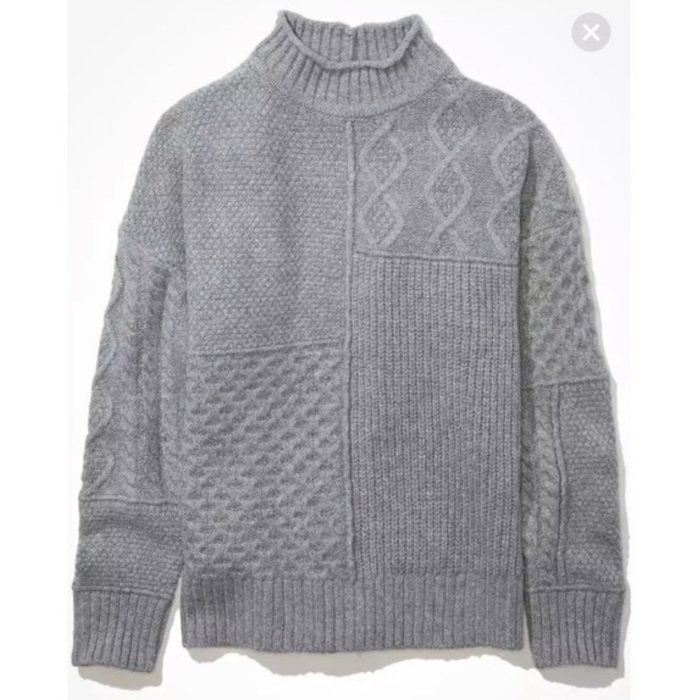 American Eagle Gray Textured Knit Sweater | Cozy Crewneck